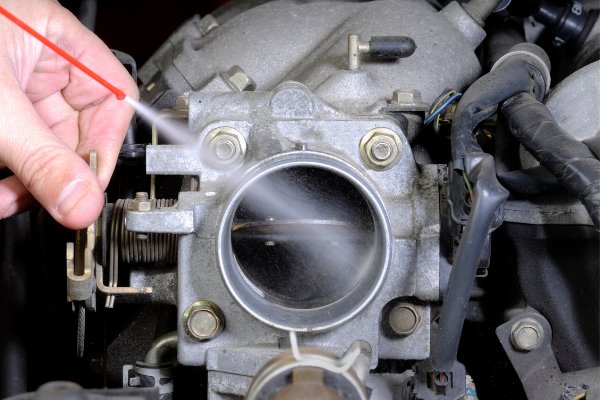 Desengrasante para motor: limpieza de aluminio a presión o por inmersión